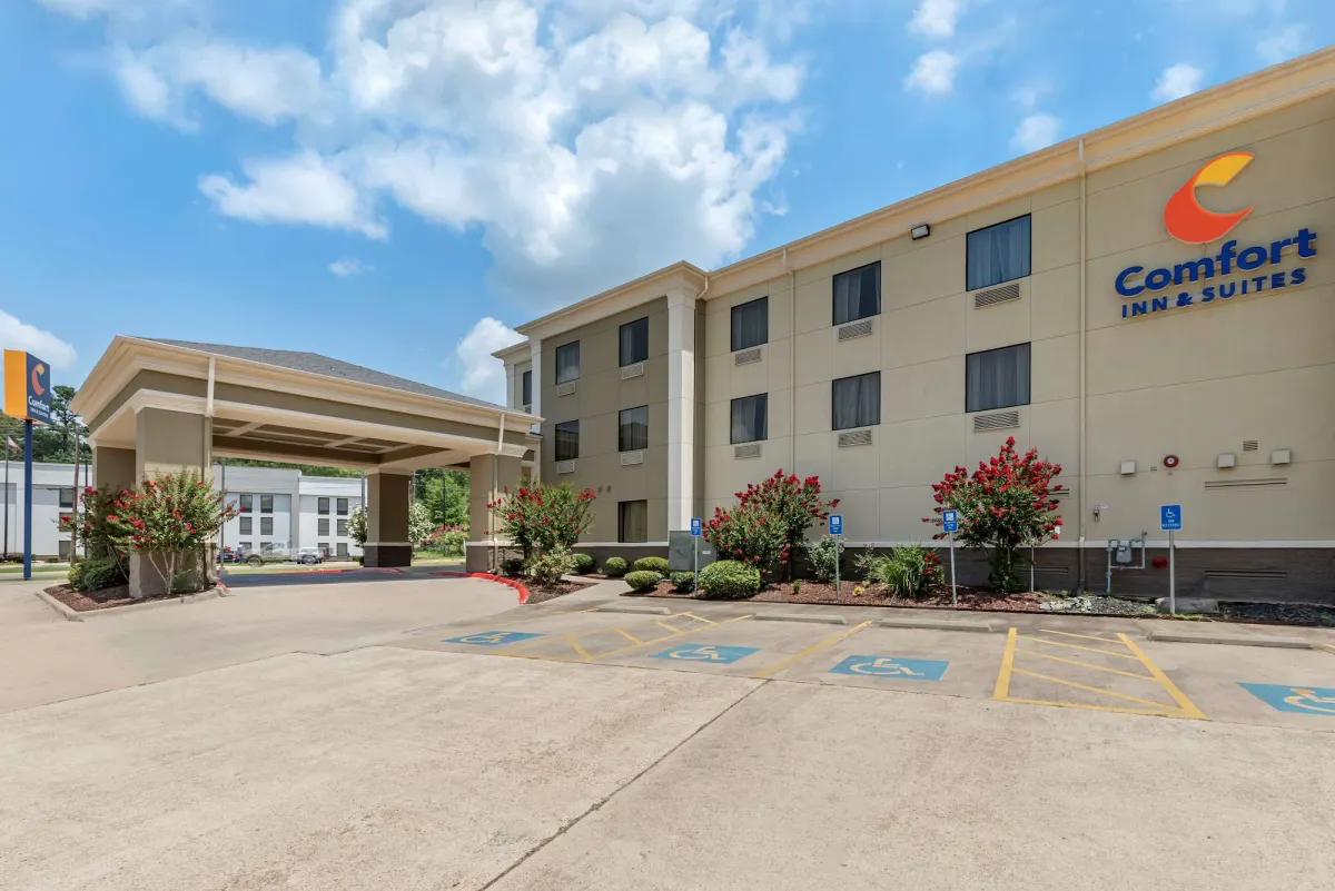 Image of Comfort Inn & Suites El Dorado
