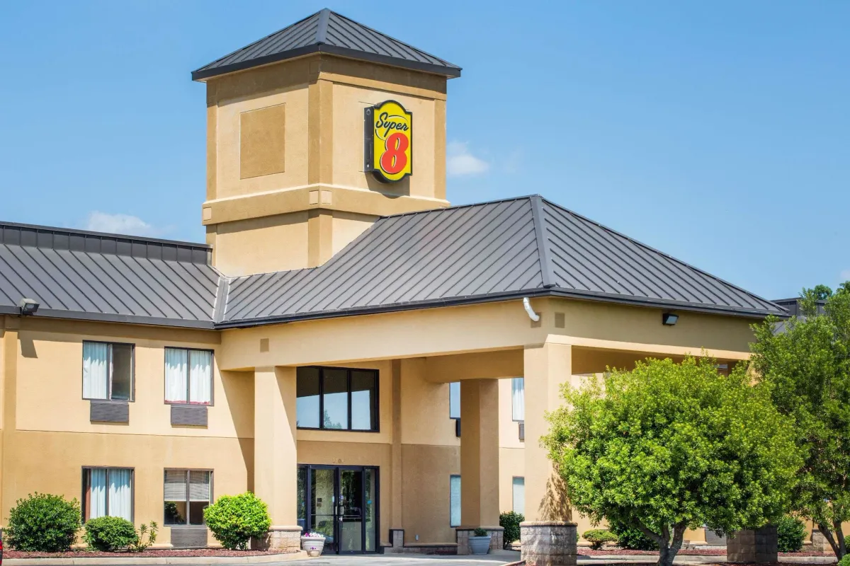 Image of Super 8 by Wyndham Piedmont Greenville Area