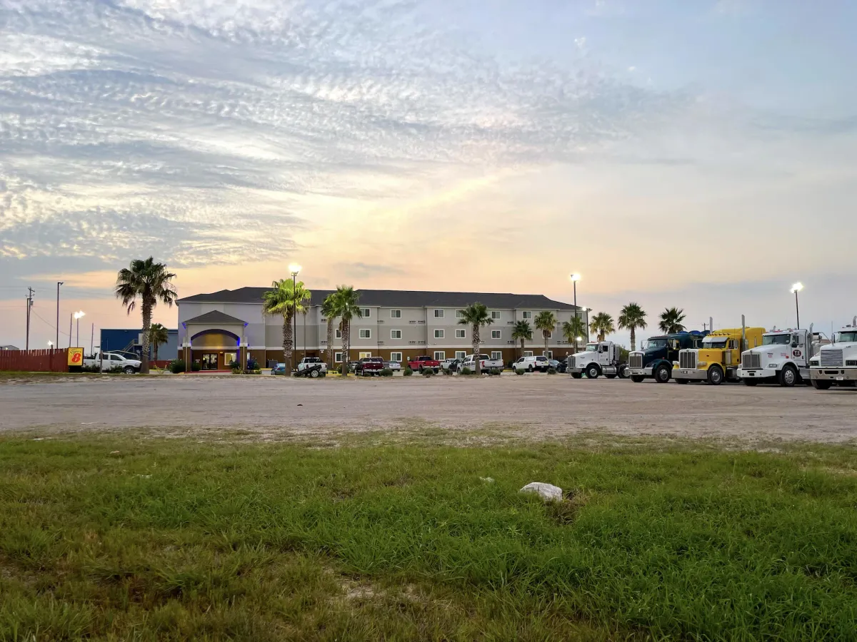 Image of Super 8 by Wyndham Kenedy