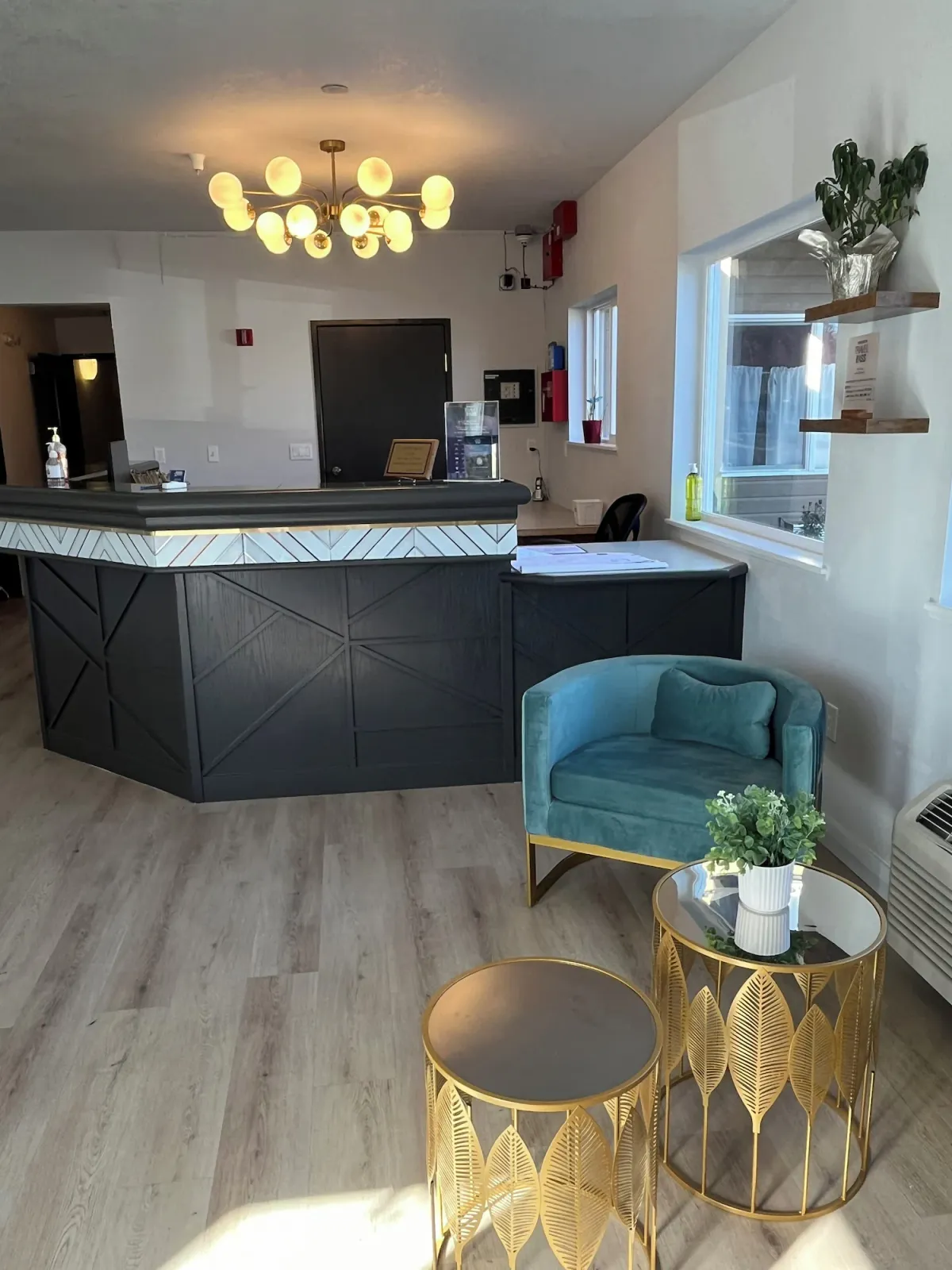 Image of Americas Best Value Inn & Suites-Forest Grove/Hillsboro