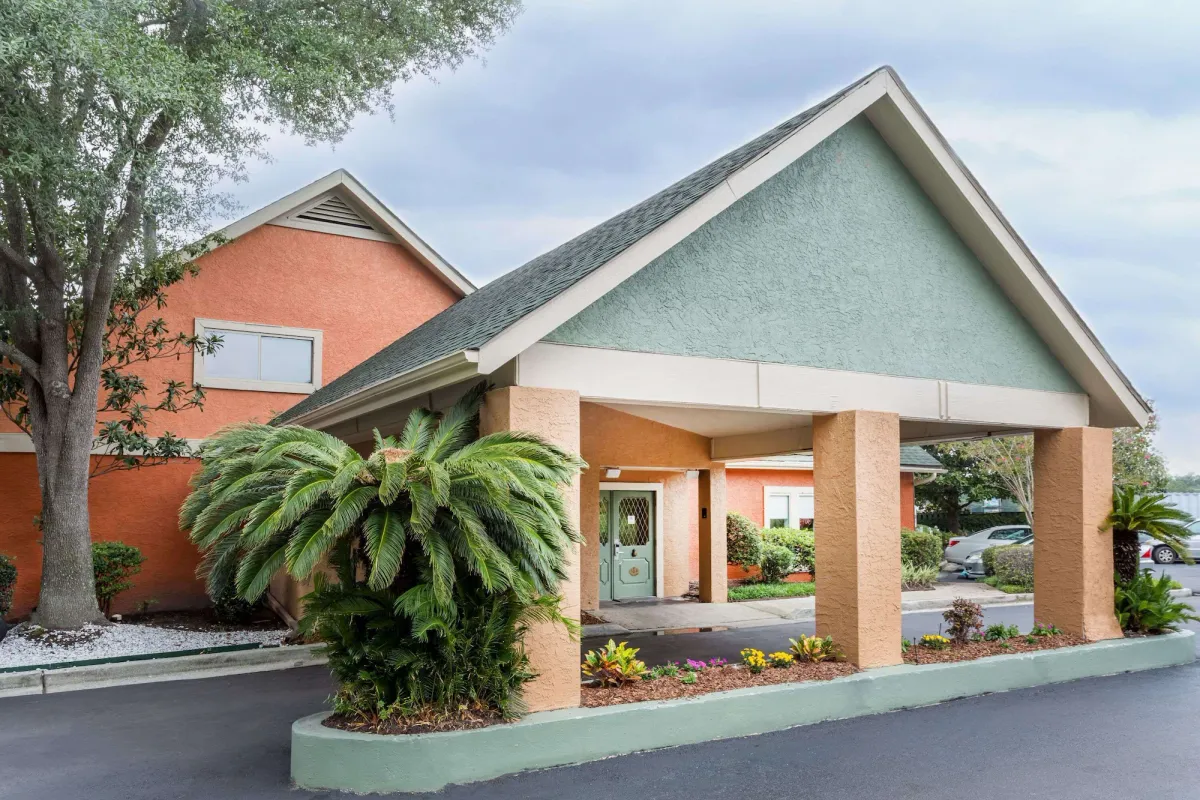 Image of Hawthorn Suites By Wyndham North Charleston