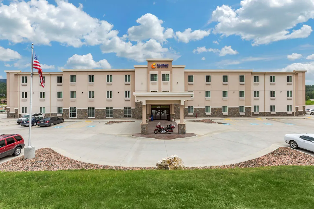 Image of Comfort Inn & Suites Near Mt Rushmore