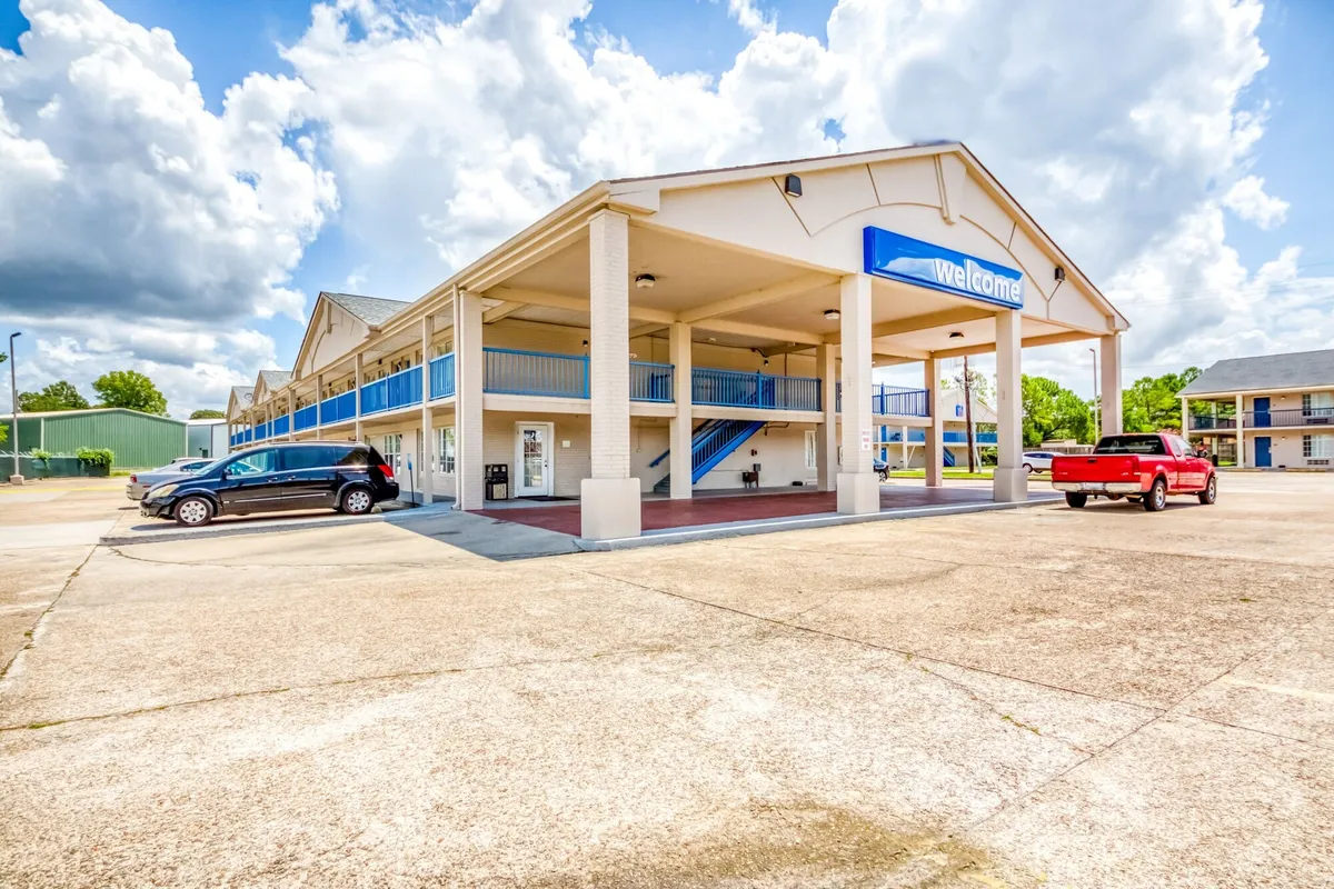 Image of OYO Hotel Baton Rouge East I-12 Louisiana