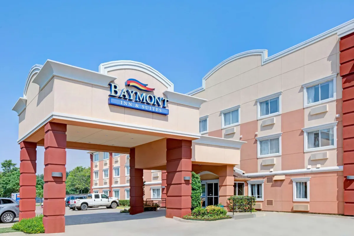 Image of Baymont by Wyndham Dallas/ Love Field