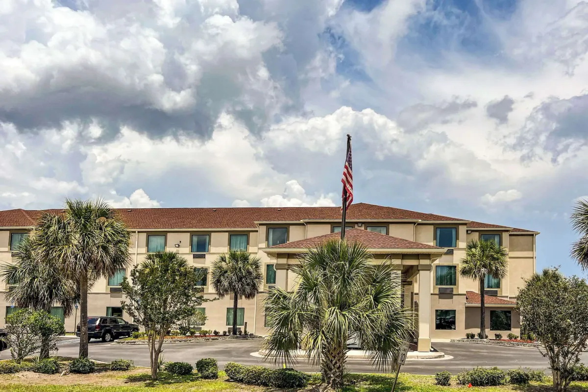Image of Comfort Inn & Suites Panama City North