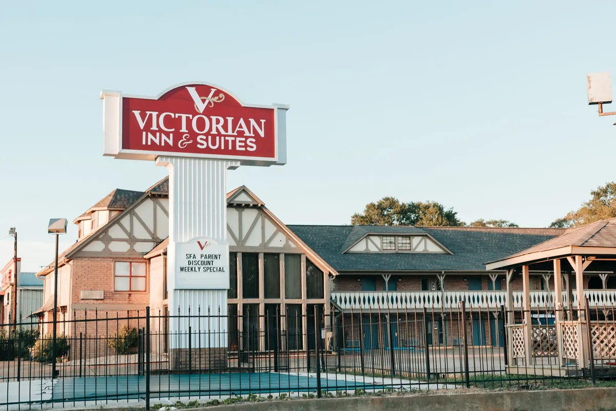 Image of Victorian Inn & Suites