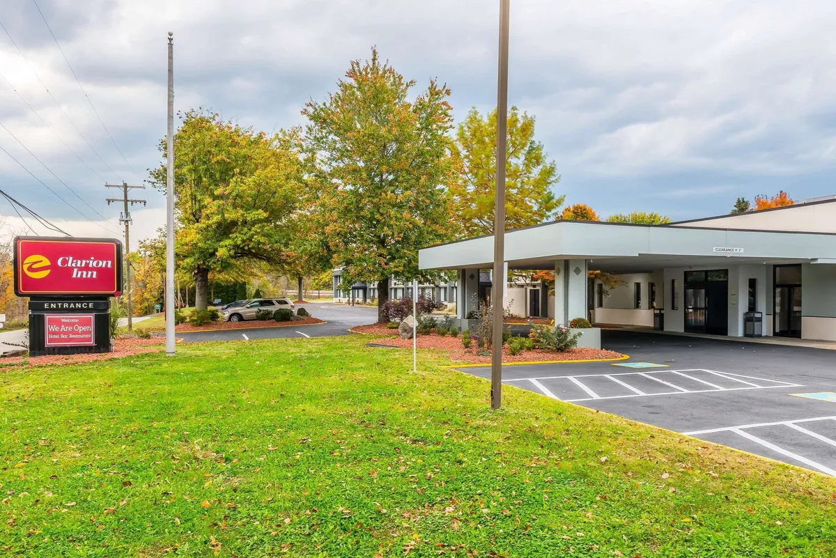 Image of Clarion Inn Belle Vernon