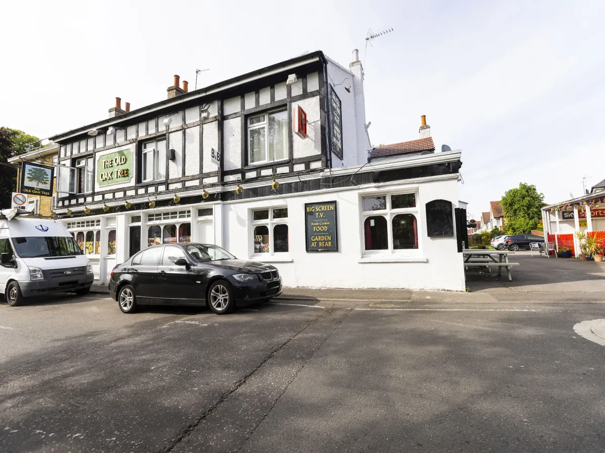 Image of Old Oak Tree Inn