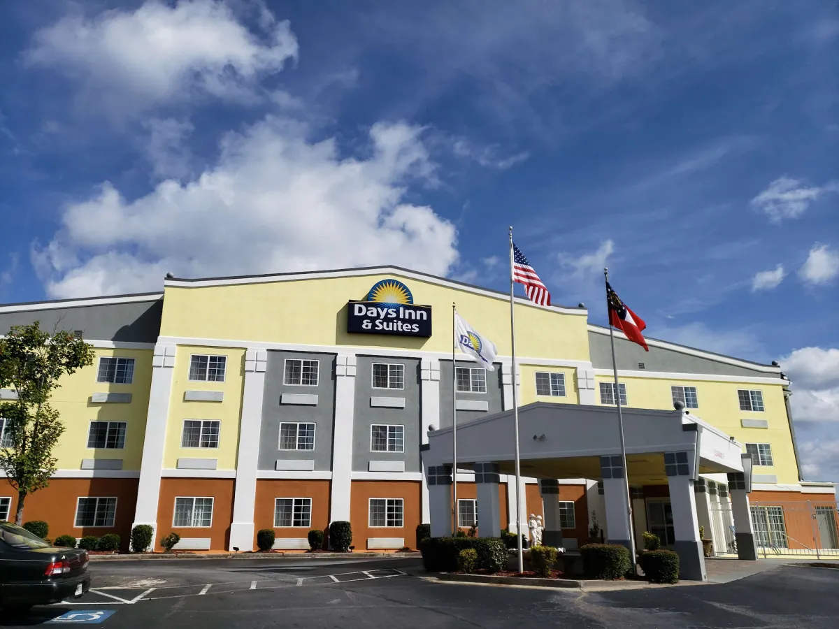 Image of Days Inn & Suites by Wyndham Union City
