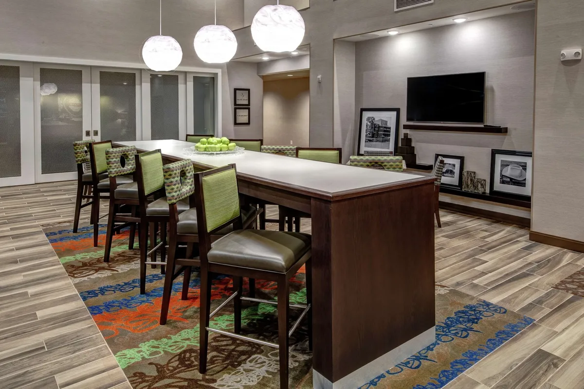 Image of Hampton Inn & Suites Culpeper
