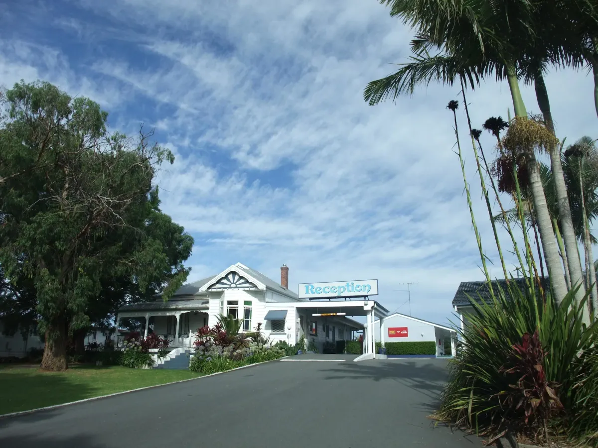 Image of Colonial Court Motor Inn
