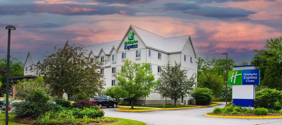 Image of Holiday Inn Express & Suites - Lincoln East - White Mountains by IHG