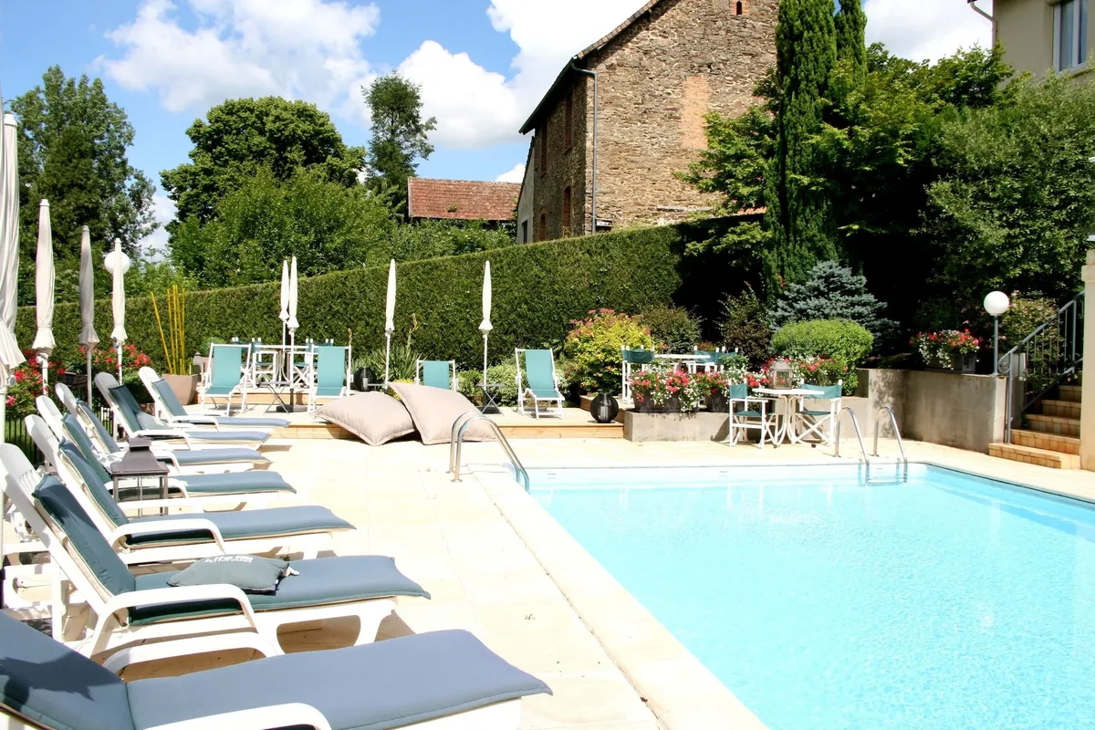 Image of Logis Hôtel Auberge de L'Etang