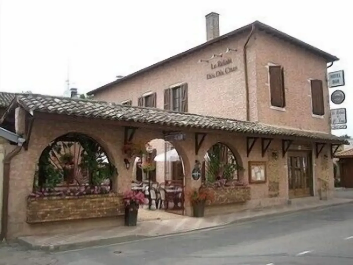 Image of Le Relais Des Dix Crus - Logis Hôtel B&B