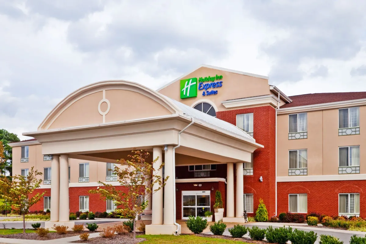 Image of Holiday Inn Express Hotel & Suites Dickson by IHG