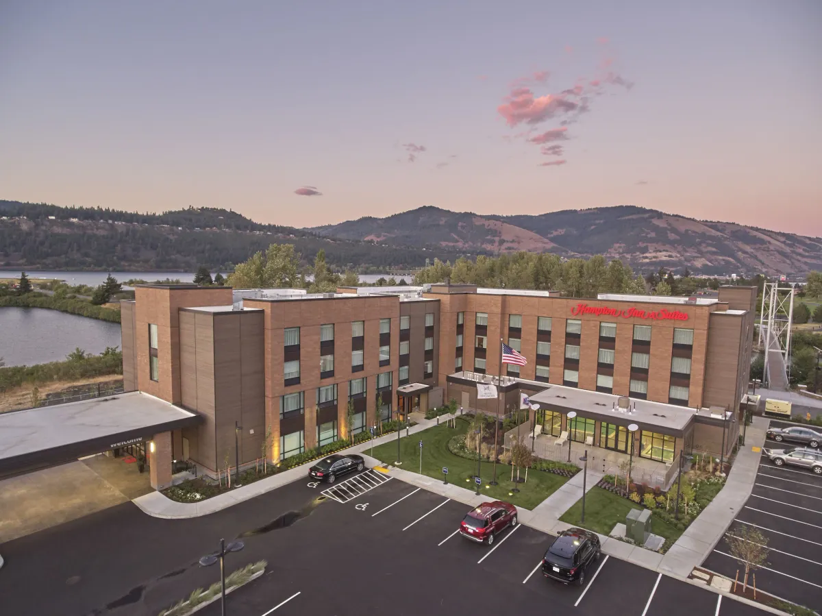 Image of Hampton Inn & Suites Hood River