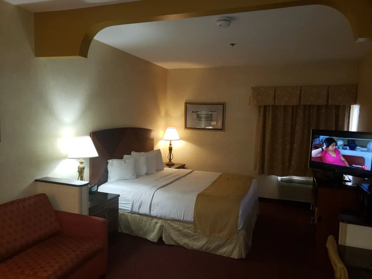 Image of A Victory Suites Warren