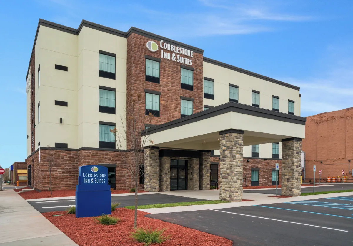 Image of Cobblestone Inn and Suites - Ashland
