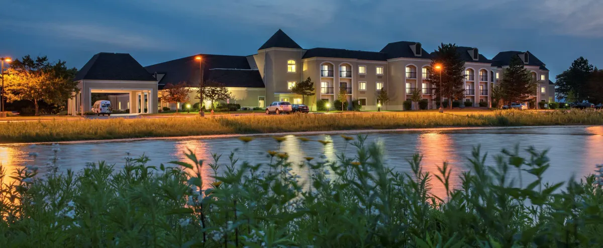 Image of DoubleTree by Hilton Hotel Chicago Wood Dale - Elk Grove