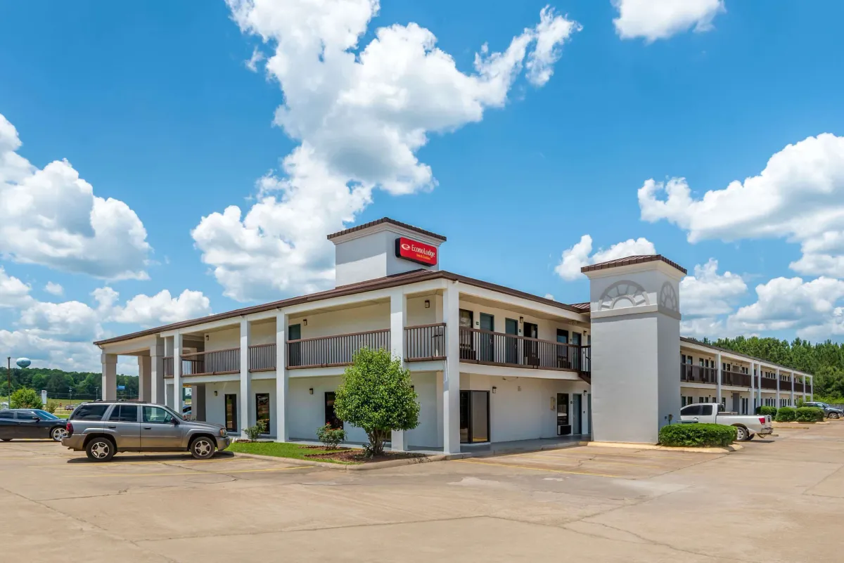 Image of Econo Lodge Inn & Suites