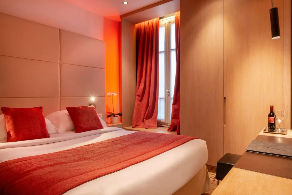 Image of Golden Tulip Opera de Noailles