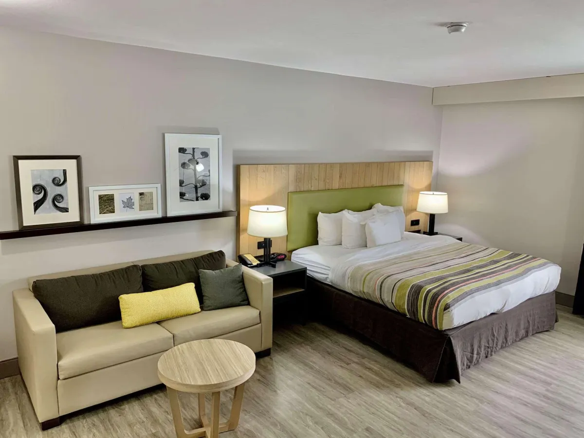 Image of Country Inn & Suites by Radisson, Sandusky South, OH
