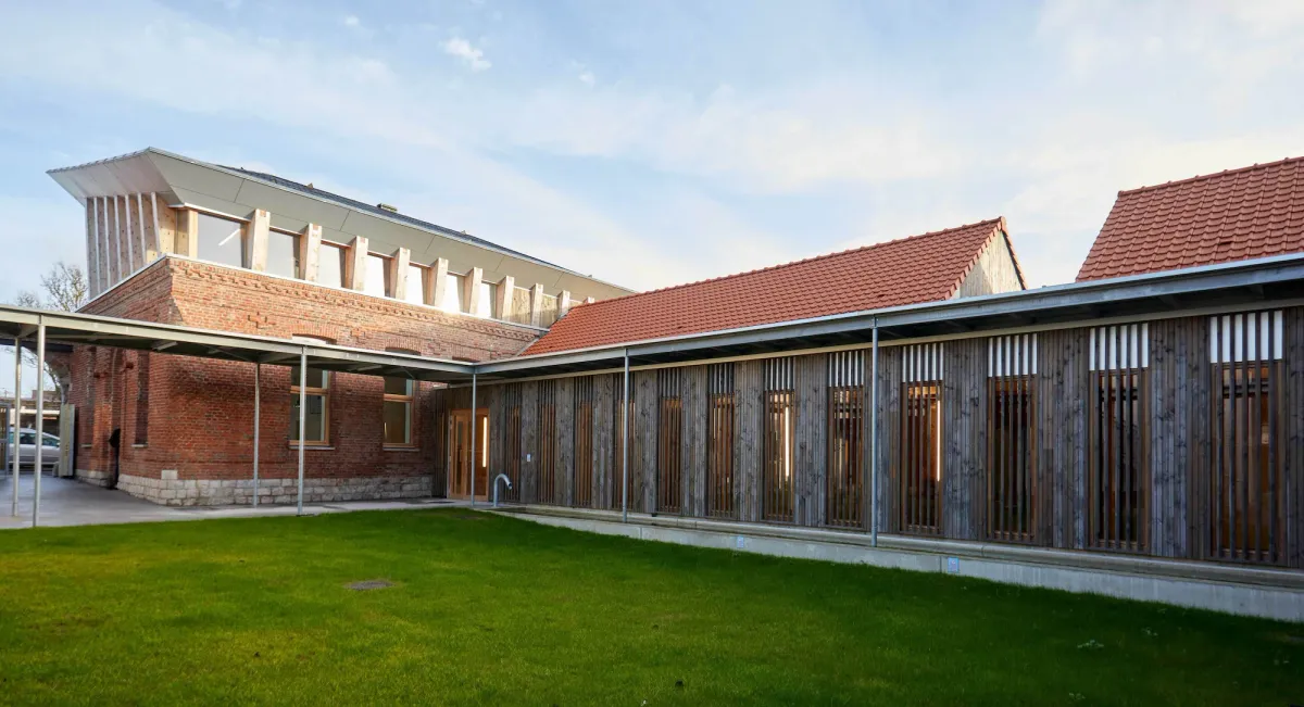Image of La Ferme Des Ailleurs
