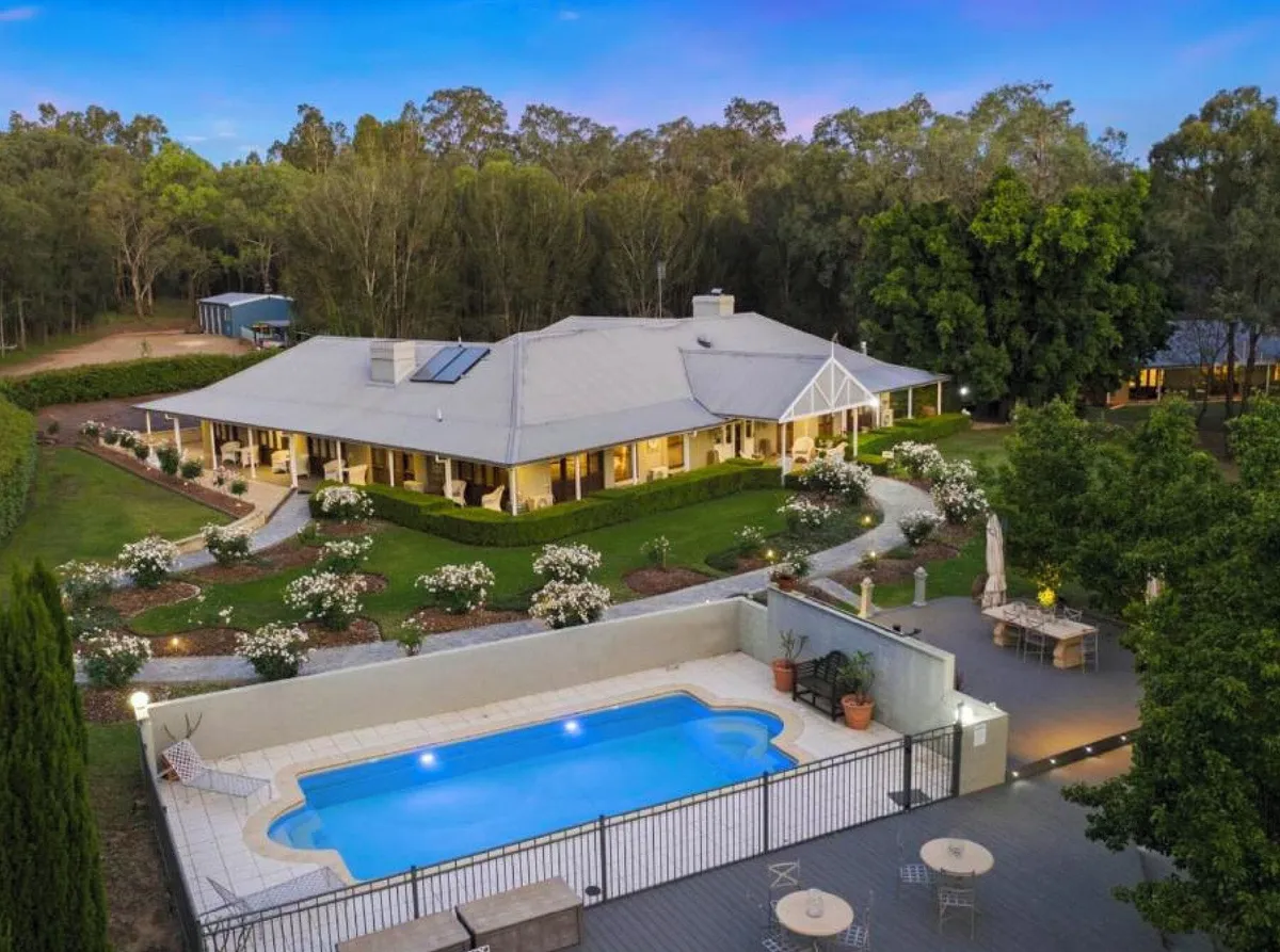 Image of Thistle Hill Guesthouse - walk to many wineries and restaurants