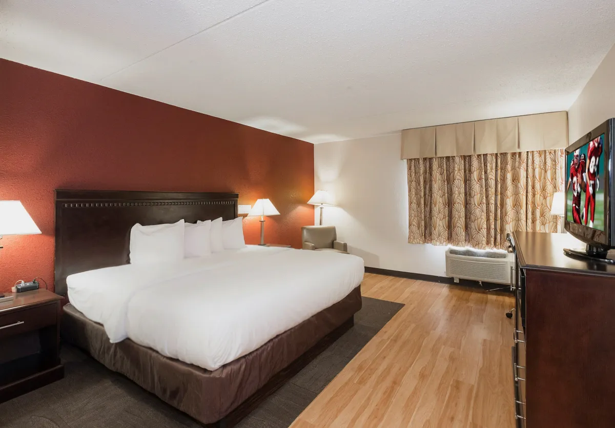 Image of Red Roof Inn & Suites Mt Holly - McGuire AFB