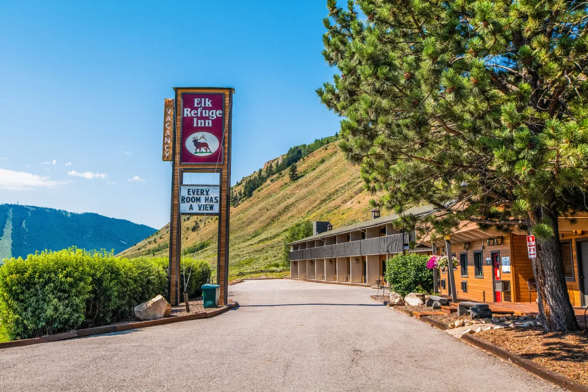 Image of Elk Refuge Inn