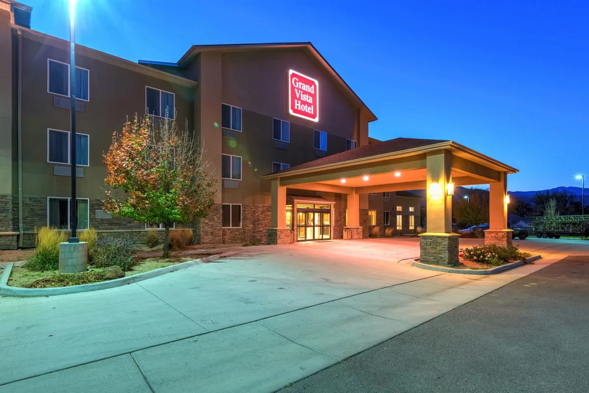 Image of Grand Vista Hotel Parachute