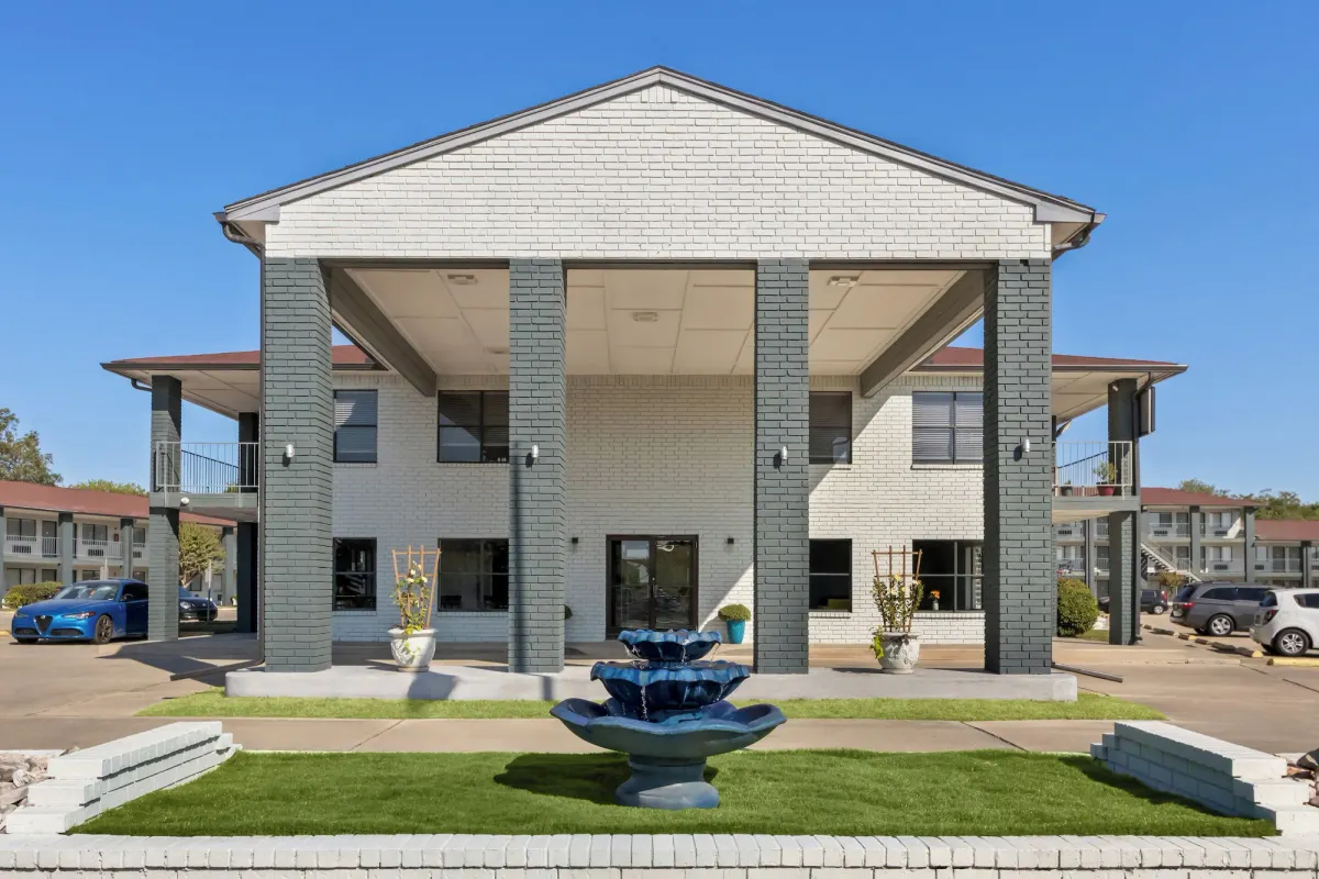 Image of HomeTowne Studios by Red Roof San Antonio E - Frost Bank Center