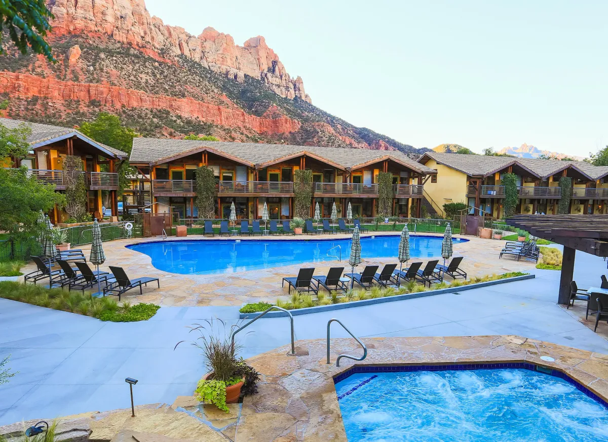 Image of Desert Pearl Inn