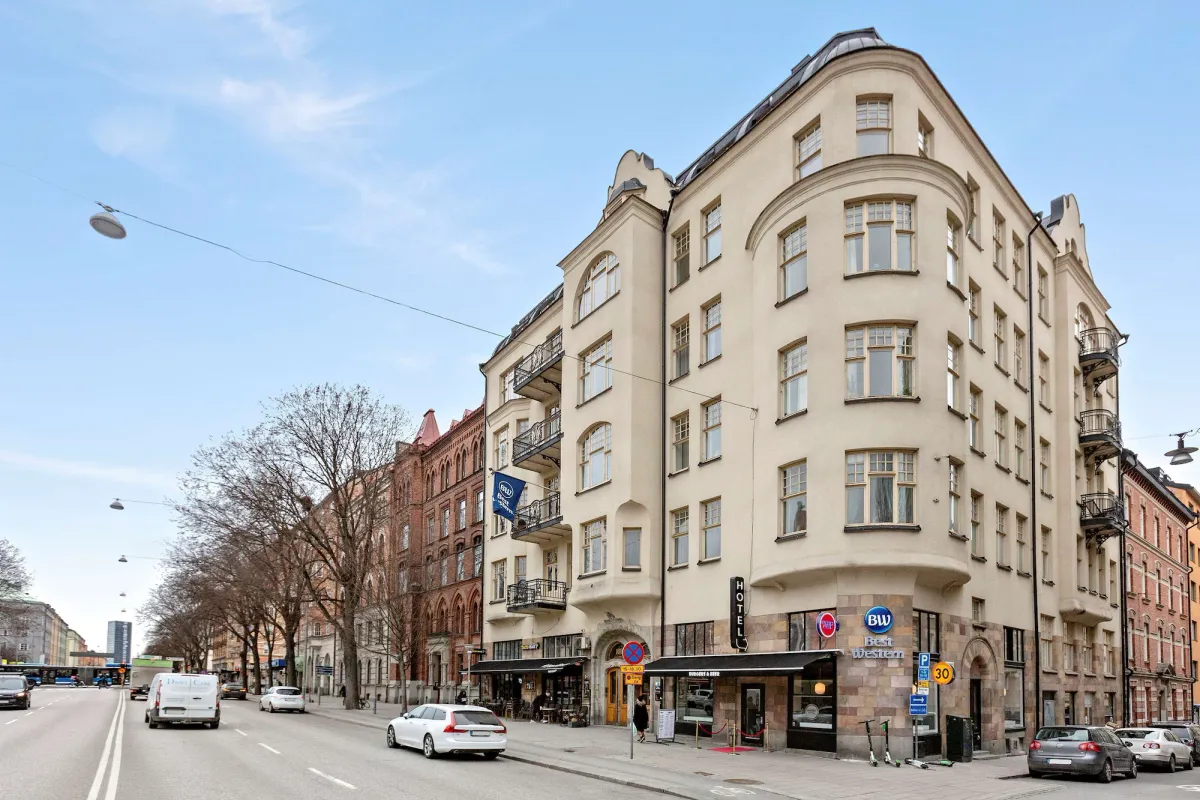 Image of Best Western Hotel at 108