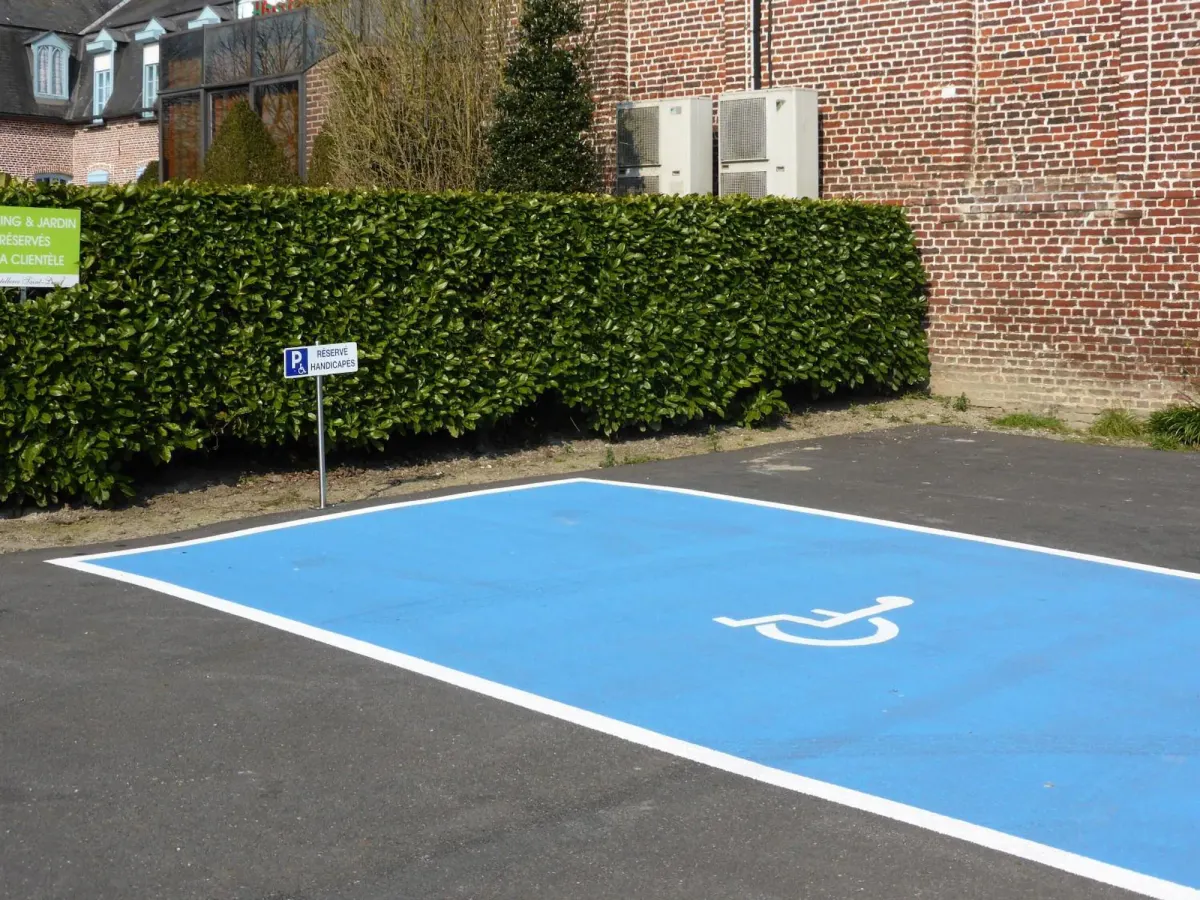 Image of Logis - Hostellerie Saint-Louis & Restaurant Pauze