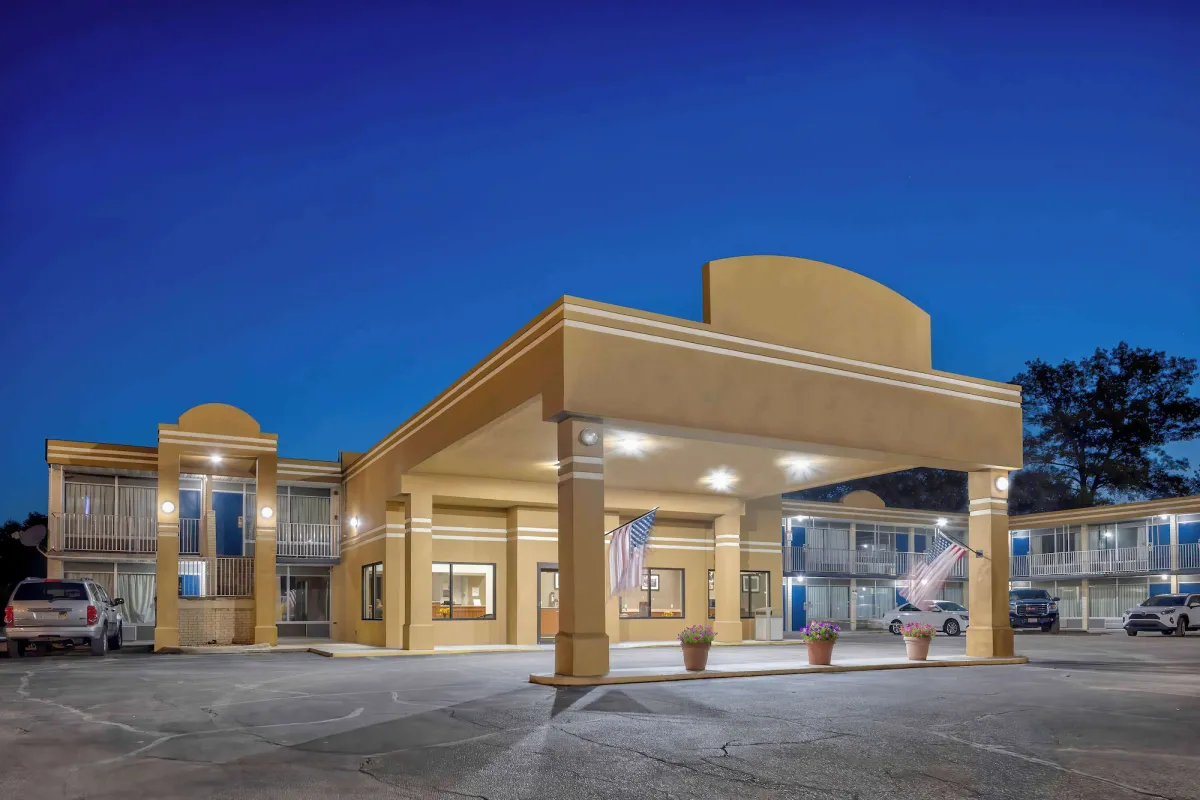 Image of Motel 6 Effingham, IL