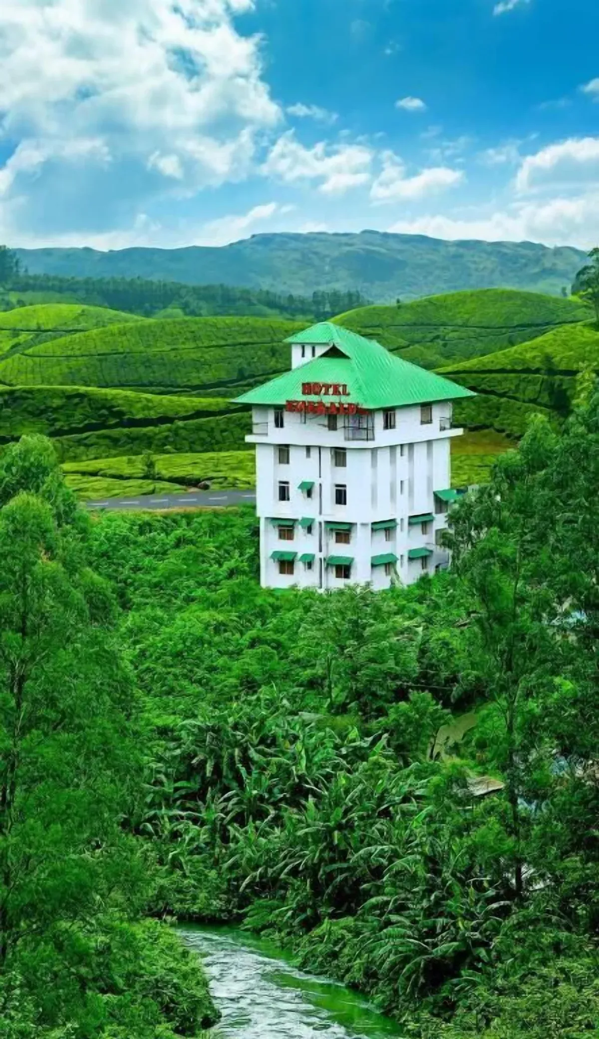 Image of HOTEL EMERALD INN