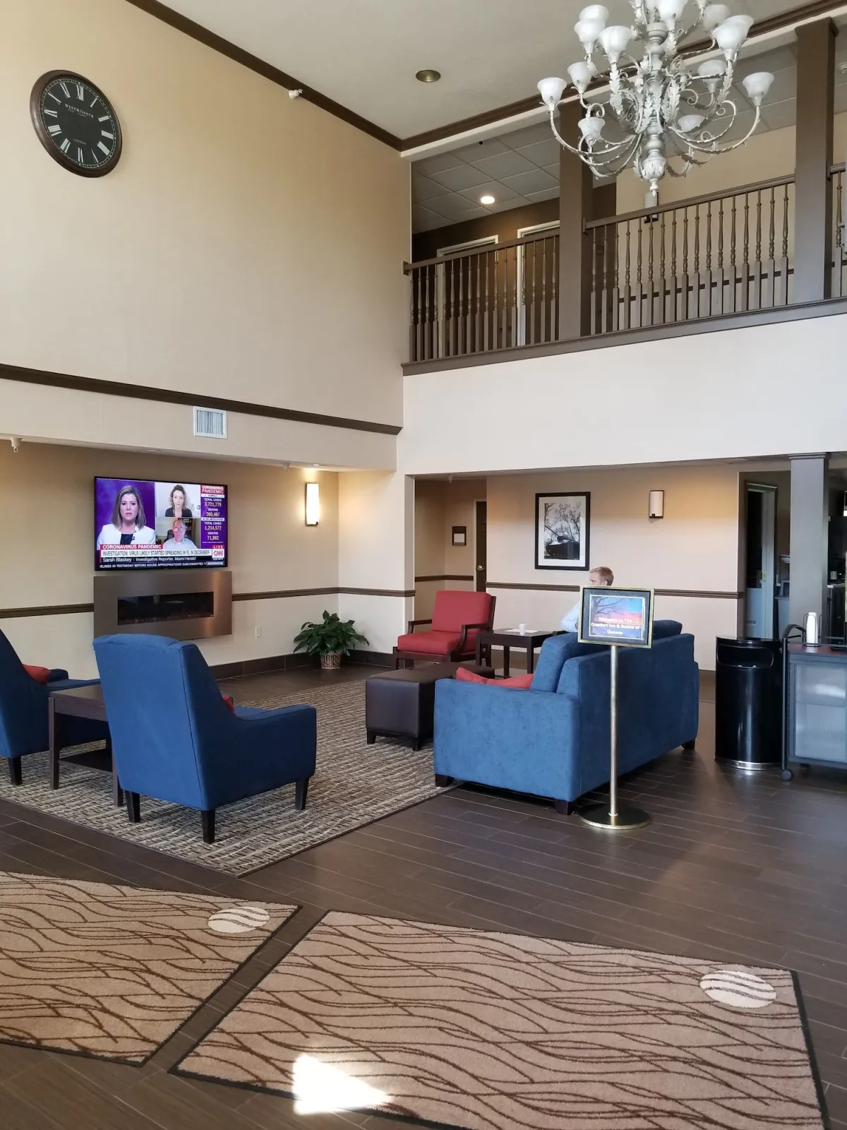 Image of Comfort Inn & Suites Geneva- West Chicago