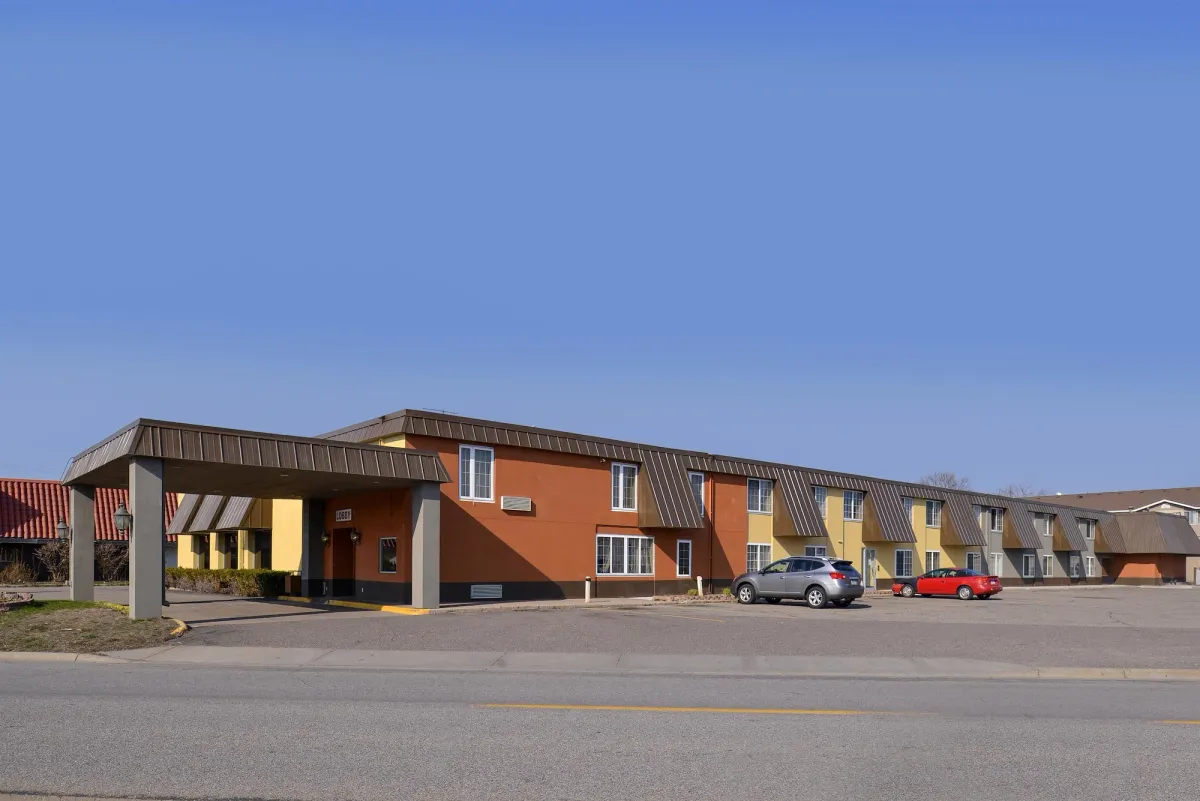 Image of Americas Best Value Inn and Suites St. Cloud