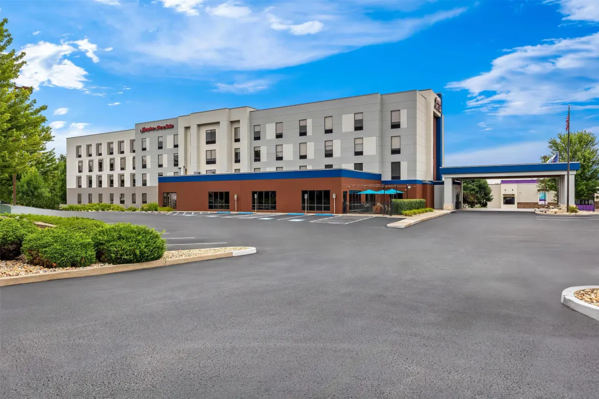 Image of Hampton Inn & Suites Grove City