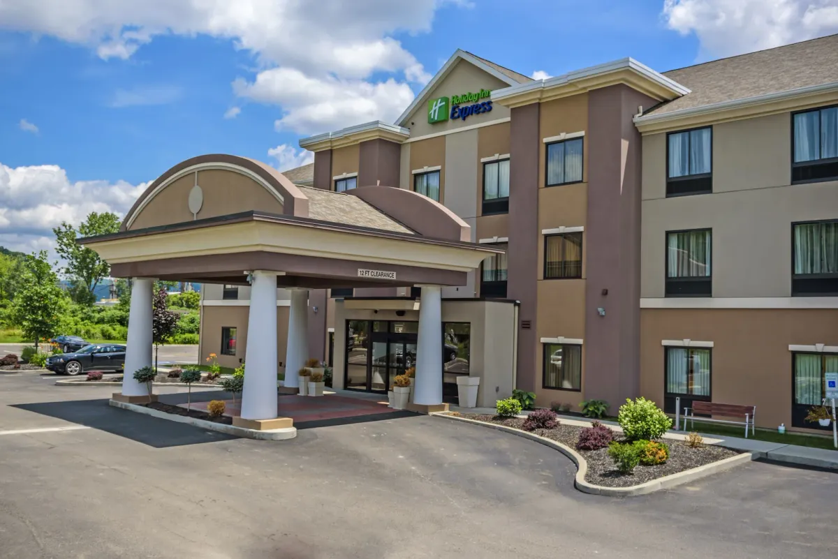 Image of Holiday Inn Express and Suites - Bradford by IHG