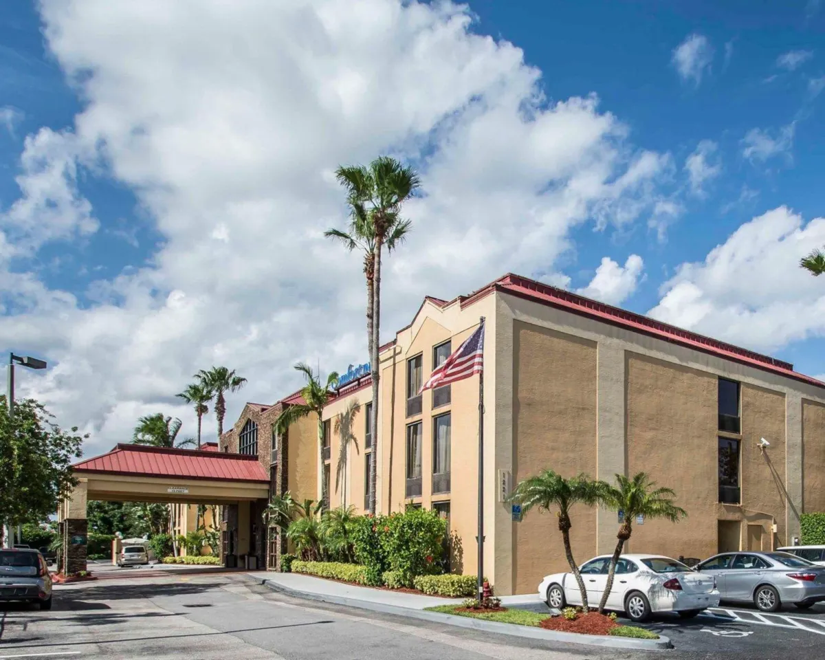 Image of Comfort Inn & Suites Lantana - West Palm Beach South