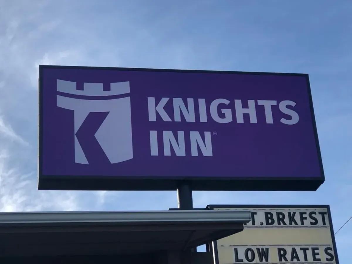 Image of Knights Inn - Baker City