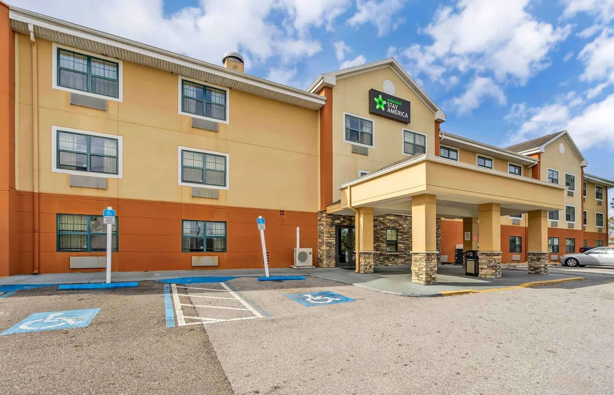 Image of Extended Stay America Select Suites - Tampa - North - USF - Attractions