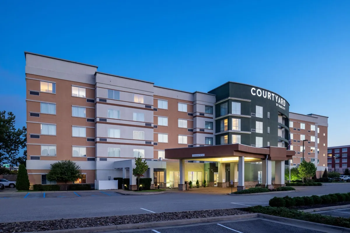 Image of Courtyard by Marriott Charleston Downtown/Civic Center