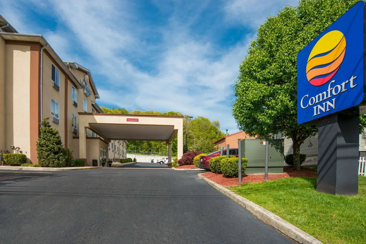 Image of Comfort Inn Naugatuck-Shelton, CT