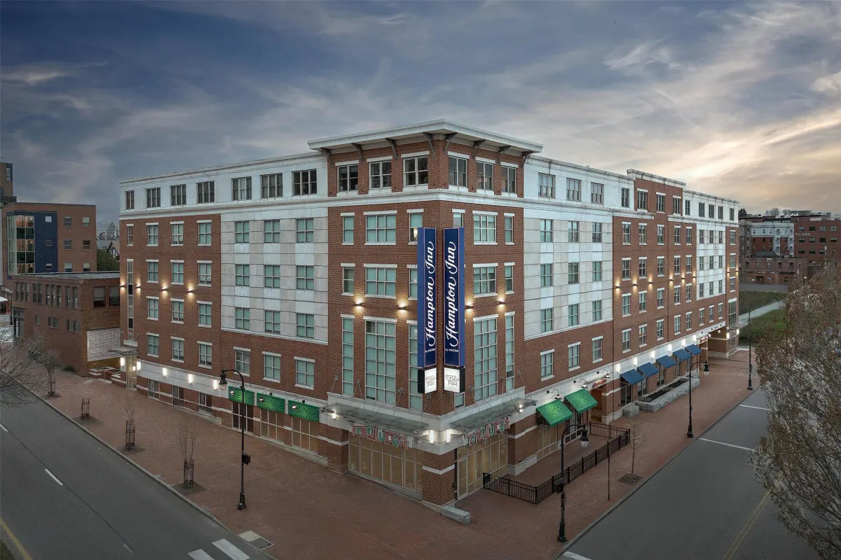 Image of Hampton Inn Portland Downtown - Waterfront