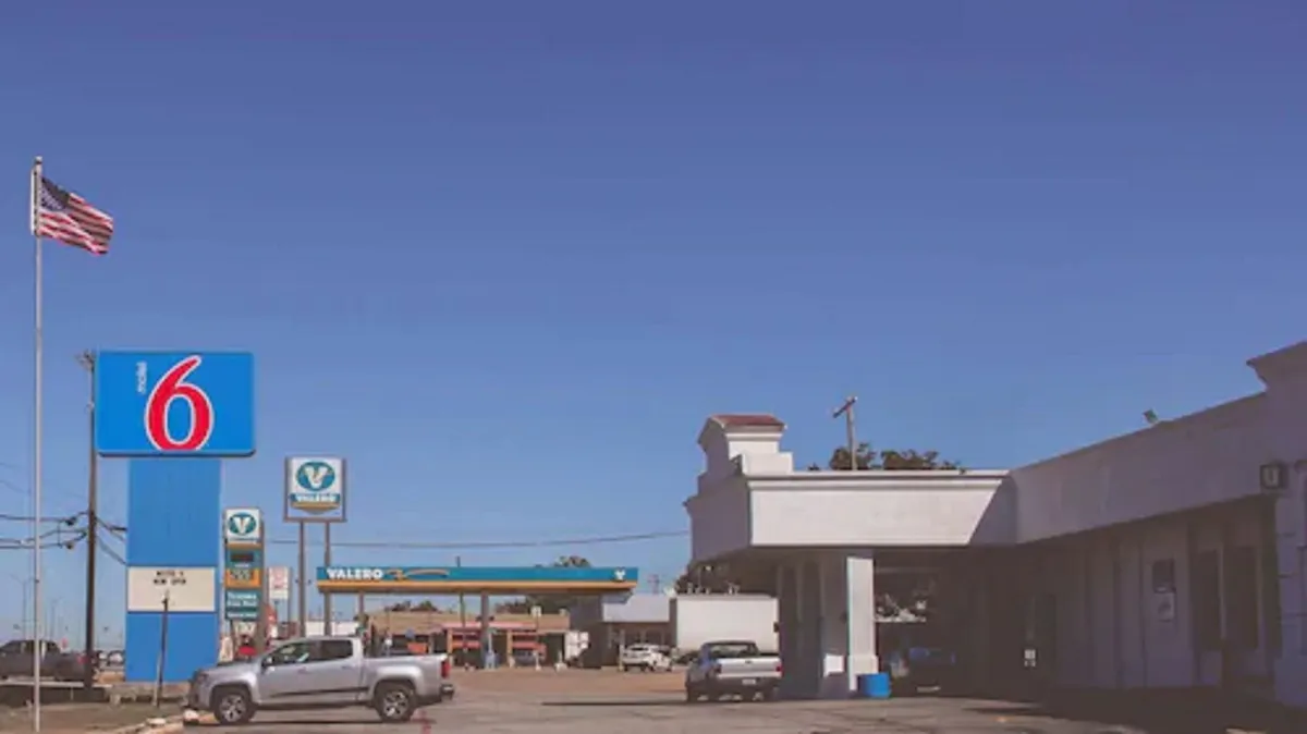 Image of Motel 6 Sherman, TX