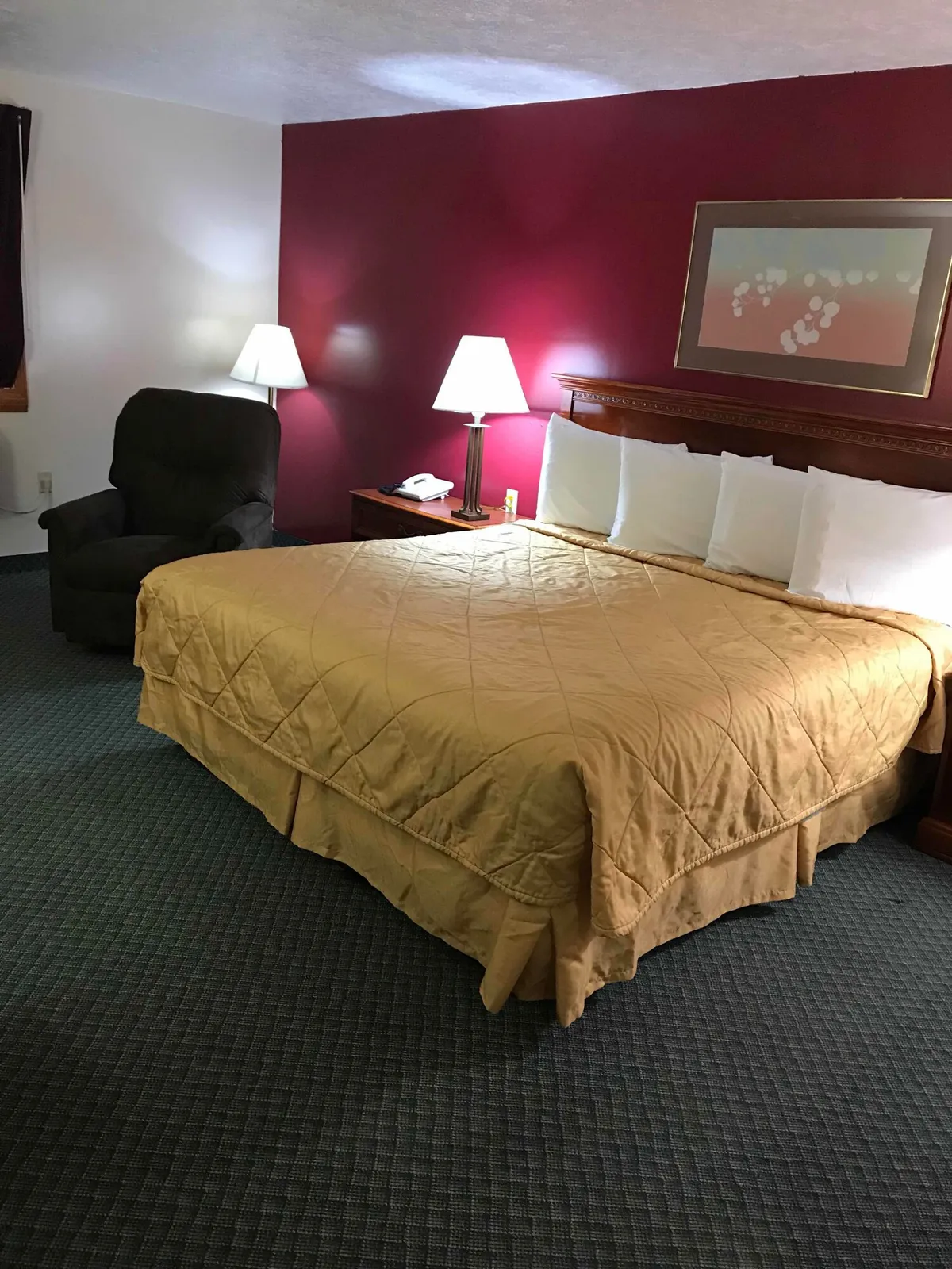 Image of Cadillac Inn