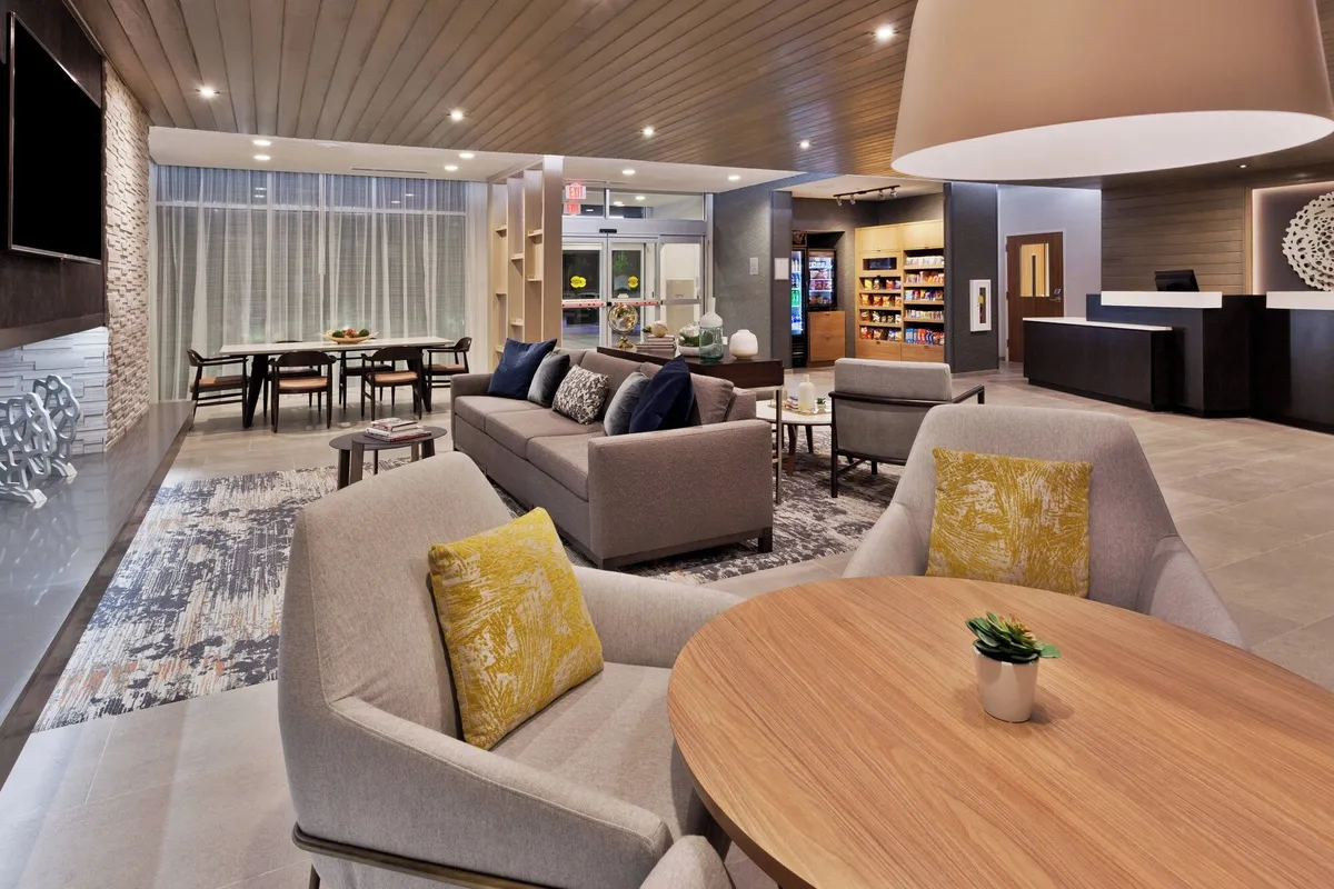 Image of Fairfield Inn & Suites by Marriott Birmingham Colonnade